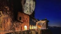 Eremo_Santa_Caterina_del_Sasso_sera (foto @eoipso)